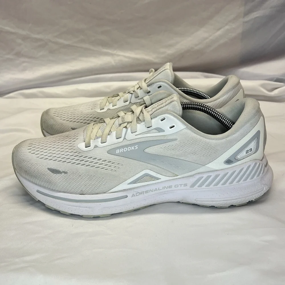 Brooks Adrenaline GTS 23 Women's Size 12 B (Medium) Running Shoes White Gray‎